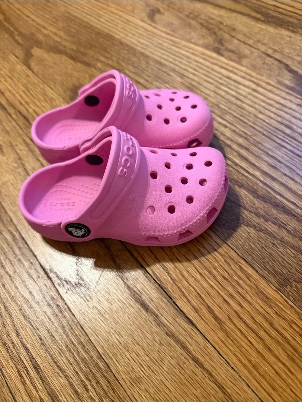 CROCS Kids Lightweight Clog in Bright Pink